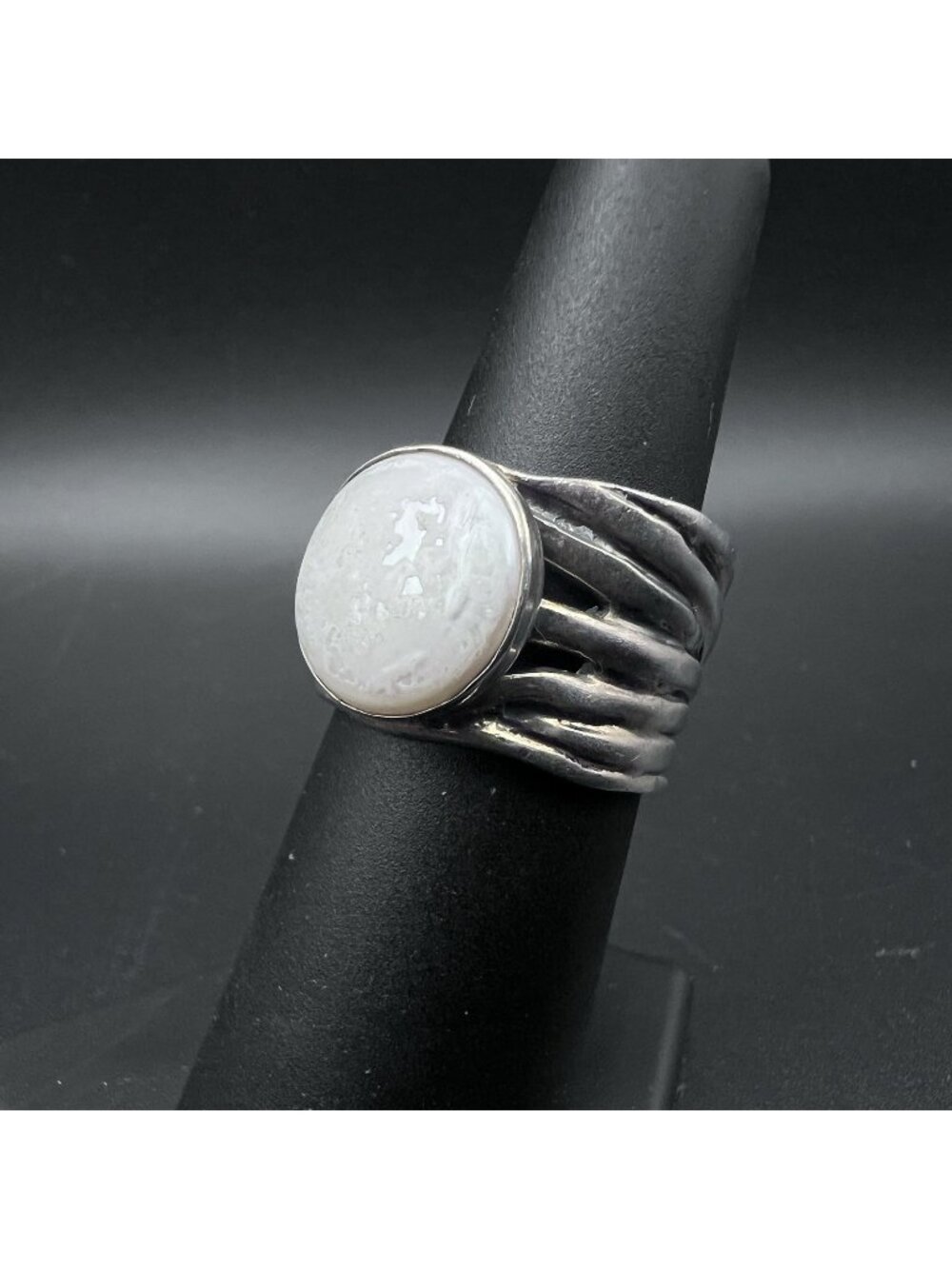 Silpada Sterling Silver Brutalist Mermaid Coin Pearl Wide Band Ring Size 7.5